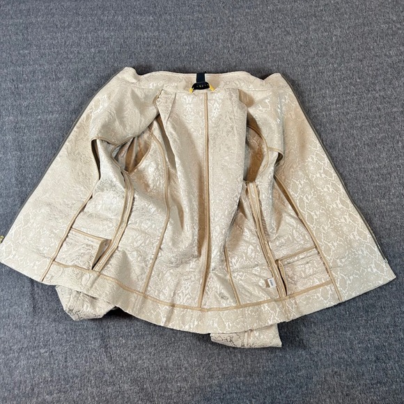 St John Womens Suit Set Ivory Blazer Pants Beige Snake Print Metallic Size 8 NWT - Picture 8 of 16